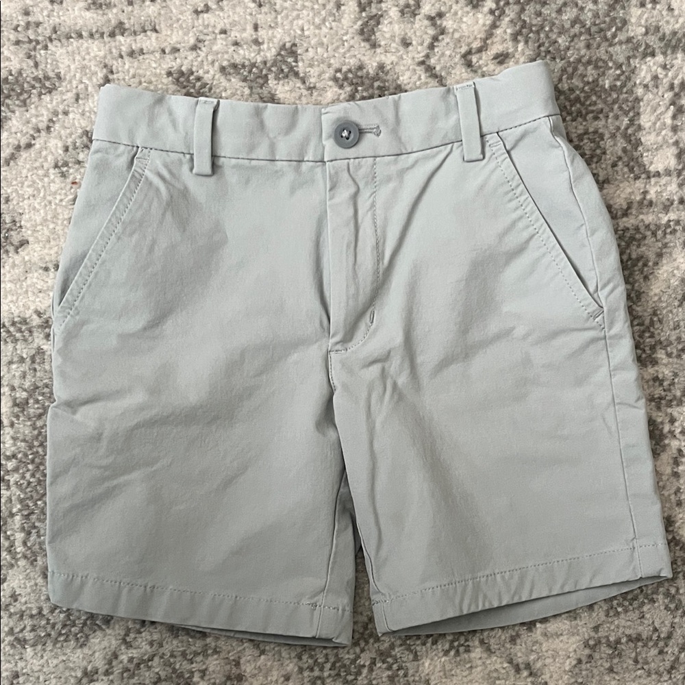 EUC boys Vineyard Vines shorts size 6